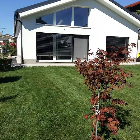 בית אירוח Morning Coffee